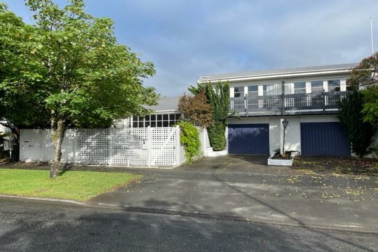 Photo of property in 121 Kendal Avenue, Burnside, Christchurch, 8053