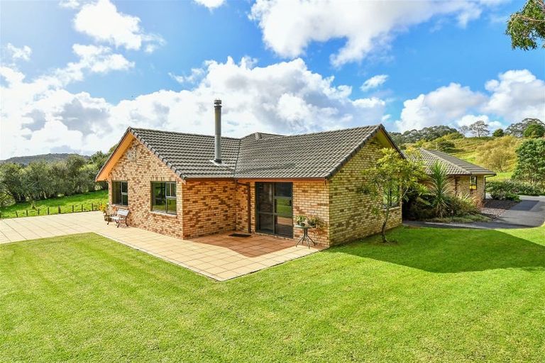 Photo of property in 502 Ponga Road, Opaheke, Papakura, 2584