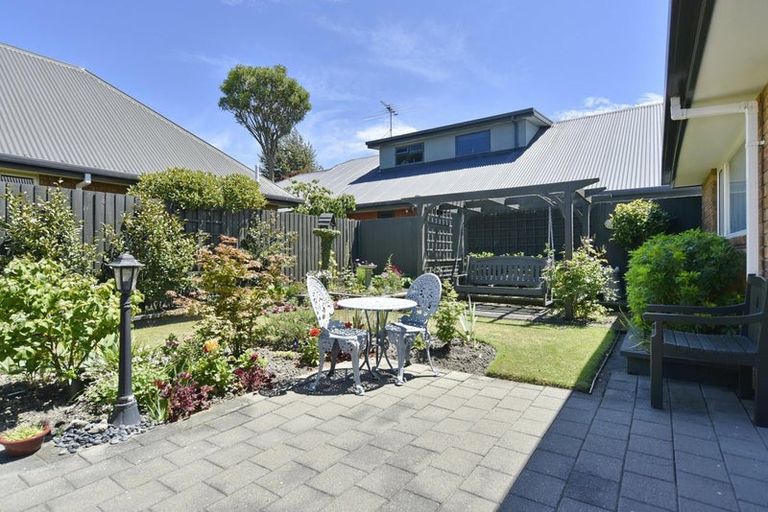 Photo of property in 20-22 Kingsbury Avenue, Rangiora, 7400