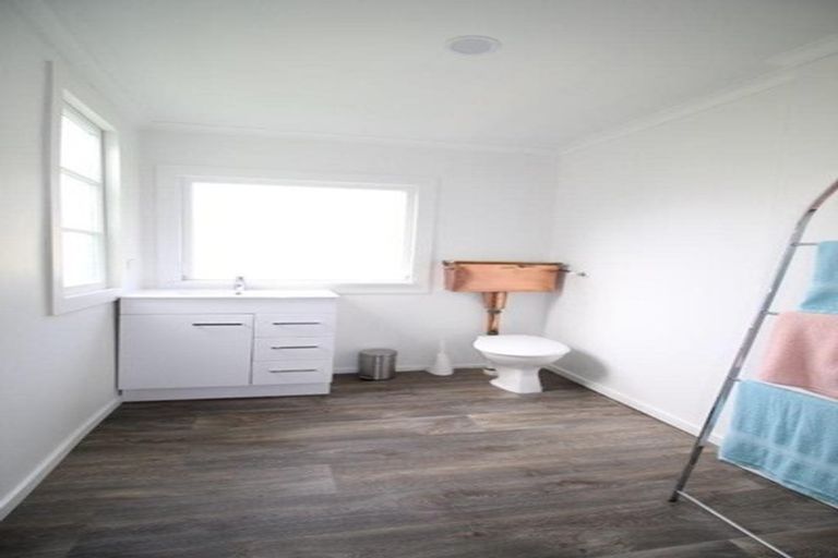 Photo of property in 15 Ruru Avenue, Otatara, Invercargill, 9879