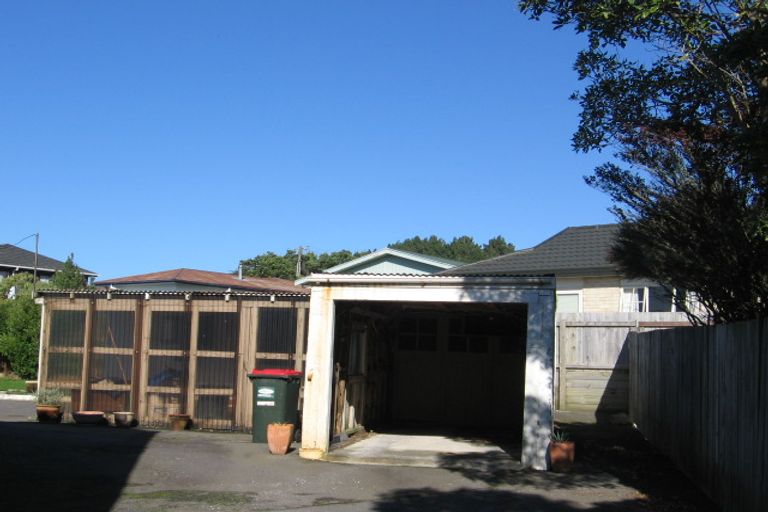 Photo of property in 10 Rudyard Crescent, Johnsonville, Wellington, 6037