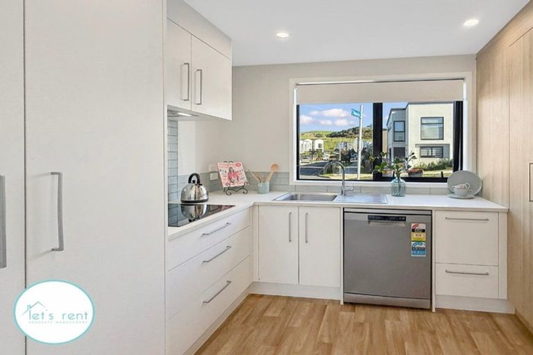 Photo of property in 2 Tima Lane, Mangere Bridge, Auckland, 2022