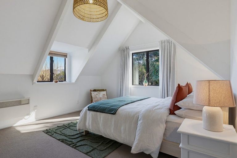 Photo of property in 6888e Christchurch Akaroa Road, Takamatua, 7581