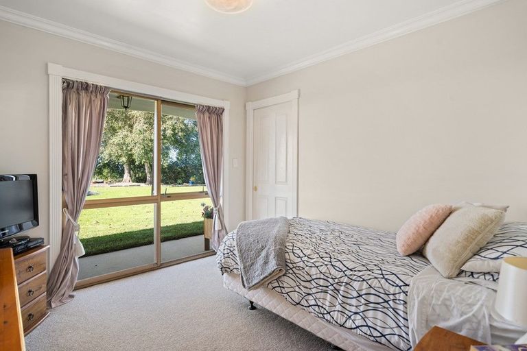 Photo of property in 12 Tobacco Hill, Welcome Bay, Tauranga, 3175