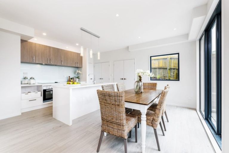 Photo of property in 23a Westgate Drive, Westgate, Auckland, 0614