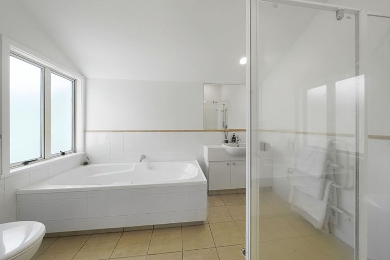 Photo of property in 35b Hobson Crescent, Thorndon, Wellington, 6011