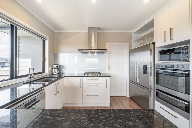 Photo of property in 51 Endeavour Drive, Whitby, Porirua, 5024