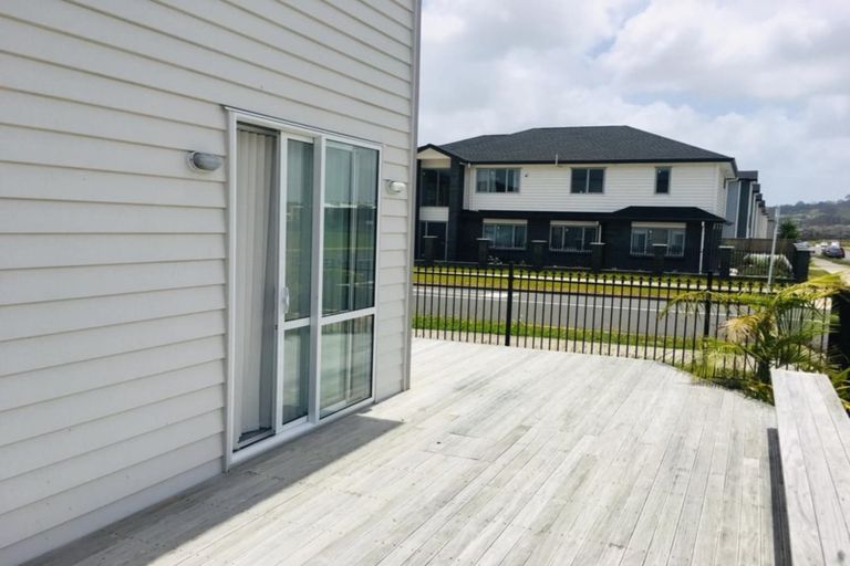 Photo of property in 75 Rosewell Crescent, Flat Bush, Auckland, 2019