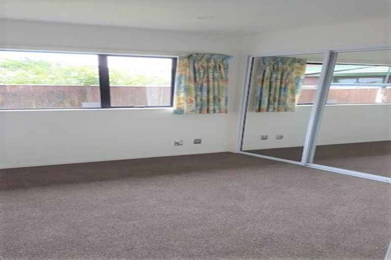 Photo of property in 2/101 Pohutukawa Street, Woburn, Lower Hutt, 5011