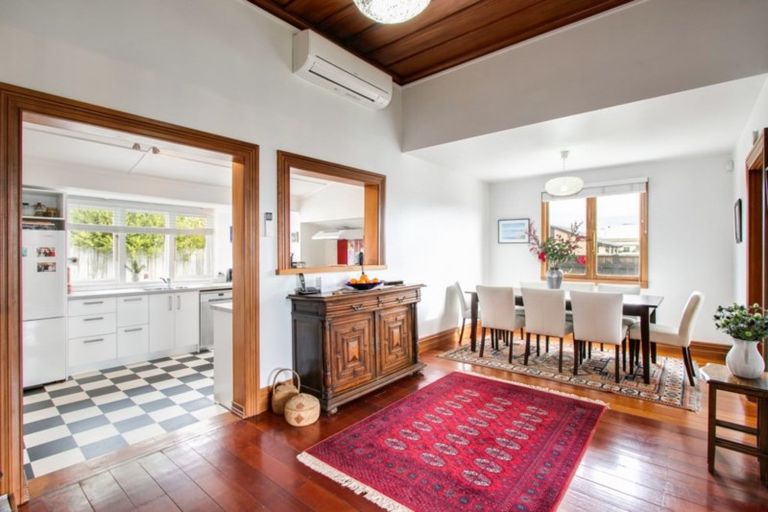 Photo of property in 92 Auckland Road, Greenmeadows, Napier, 4112