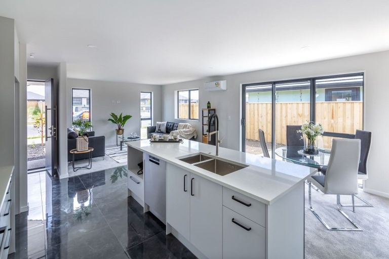 Photo of property in 68 Lady Isaac Drive, Rolleston, 7615