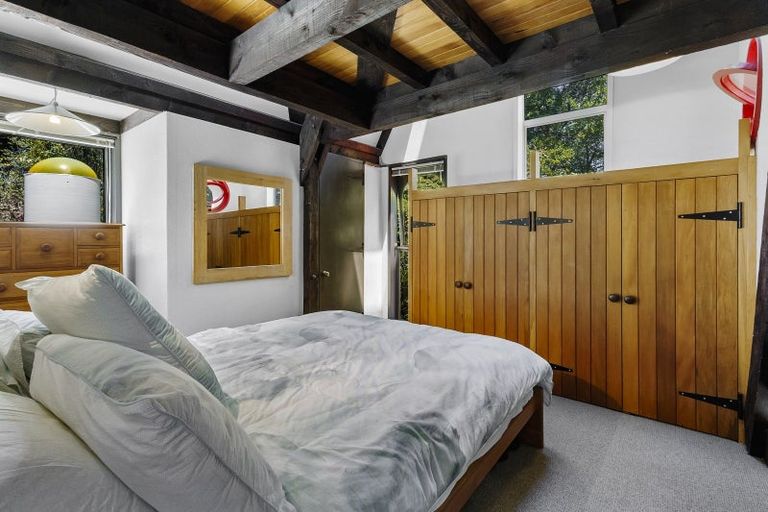 Photo of property in 74 Chatsworth Road, Silverstream, Upper Hutt, 5019