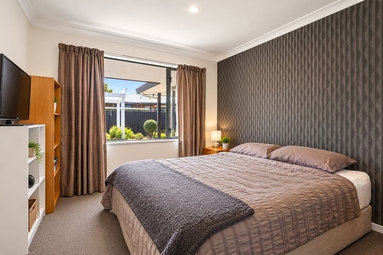 Photo of property in 2 Matthews Street, Kaiapoi, 7630