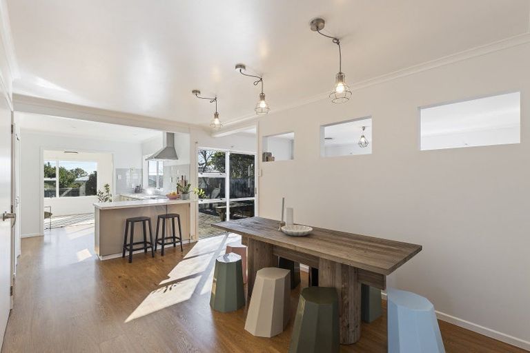 Photo of property in 264 Frankley Road, Ferndale, New Plymouth, 4310