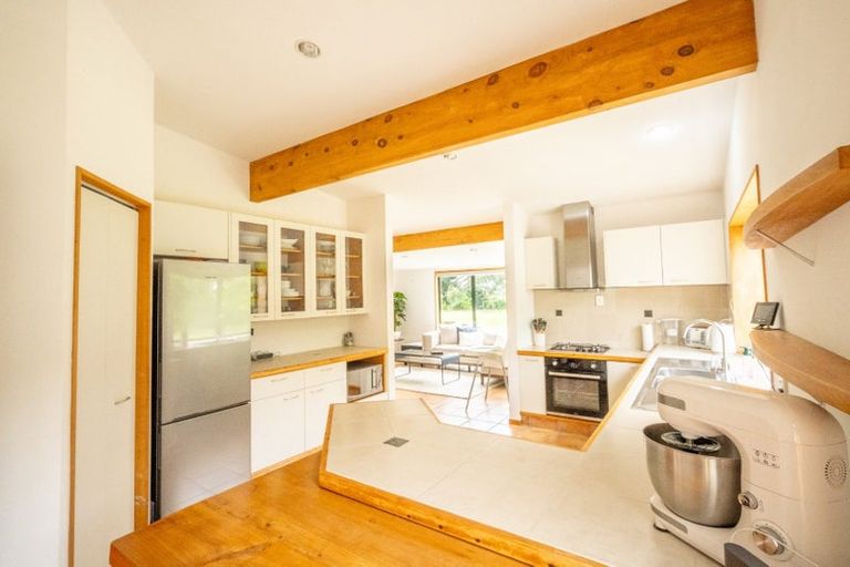 Photo of property in 915 Rangiotu Road, Rangiotu, Palmerston North, 4477