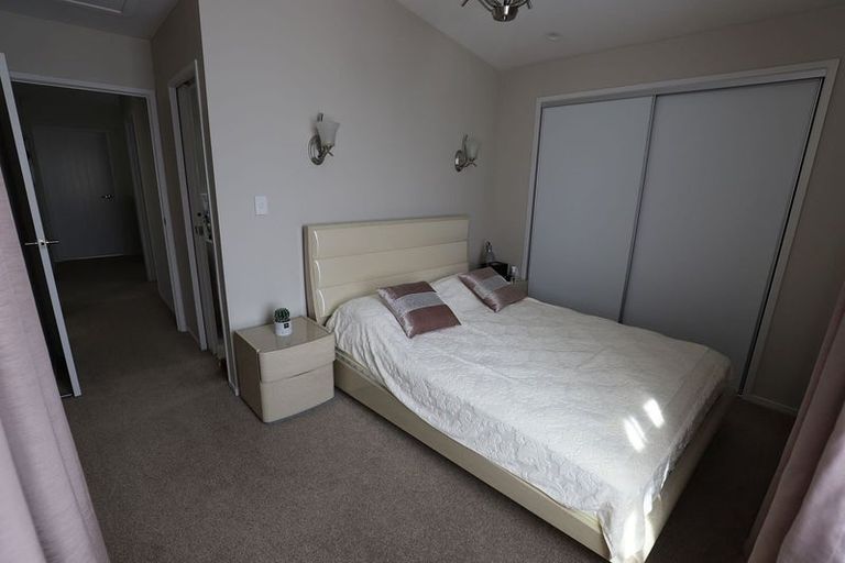 Photo of property in 48 Battalion Drive, Papakura, 2110