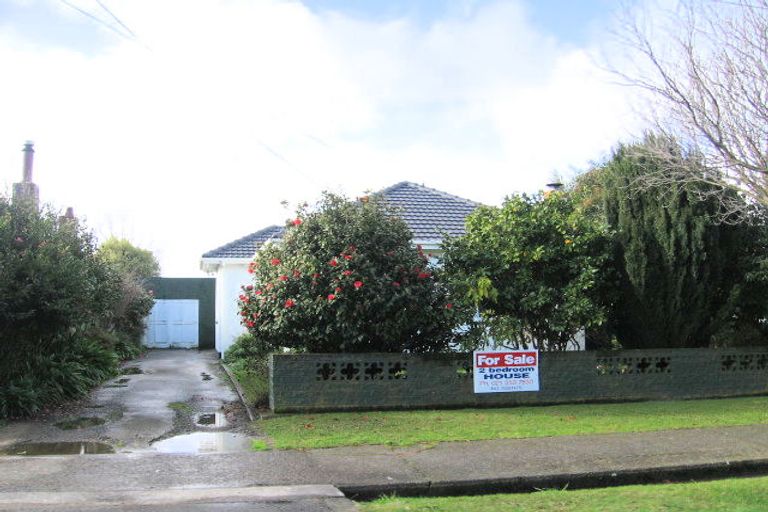 Photo of property in 204 Mayfair Avenue, Mayfair, Hastings, 4122