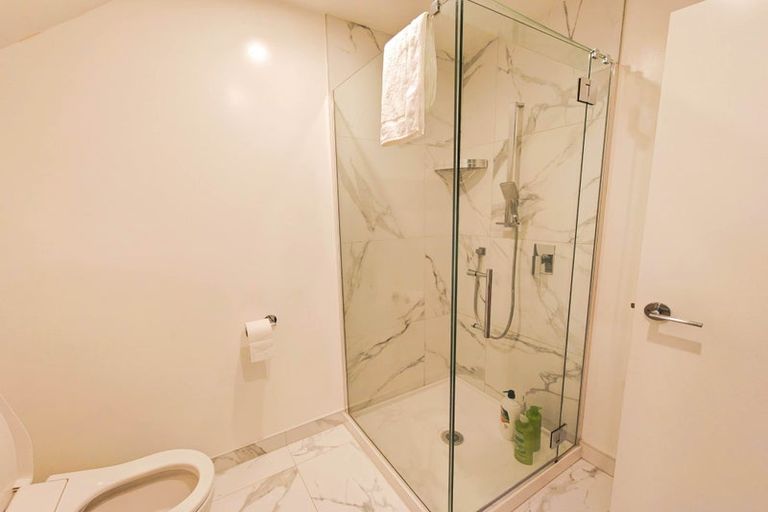 Photo of property in 4/11 Cressy Street, Waterloo, Lower Hutt, 5011