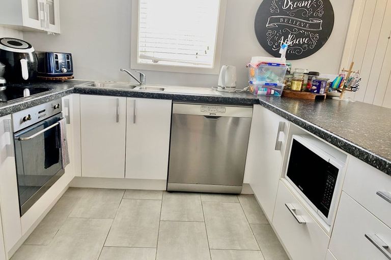 Photo of property in 80 Queens Avenue, Frankton, Hamilton, 3204