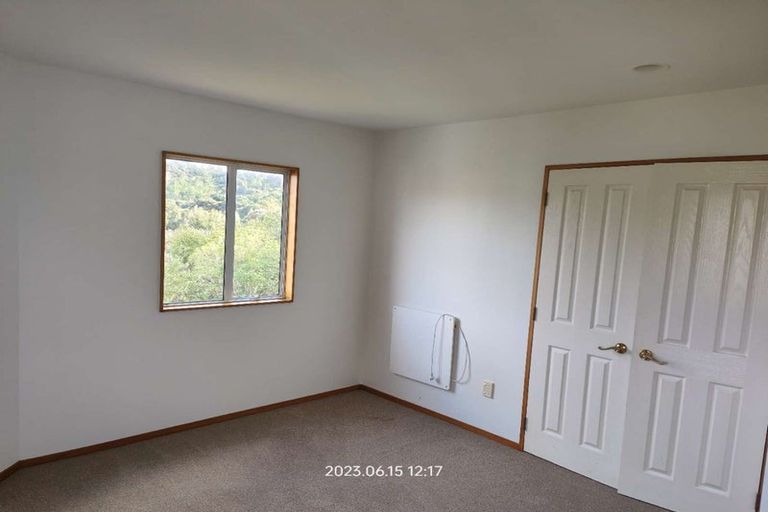 Photo of property in 16 Elsfield Place, Torbay, Auckland, 0630