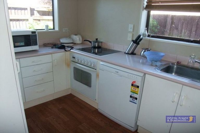 Photo of property in 4/9 Elizabeth Street, Riccarton, Christchurch, 8011