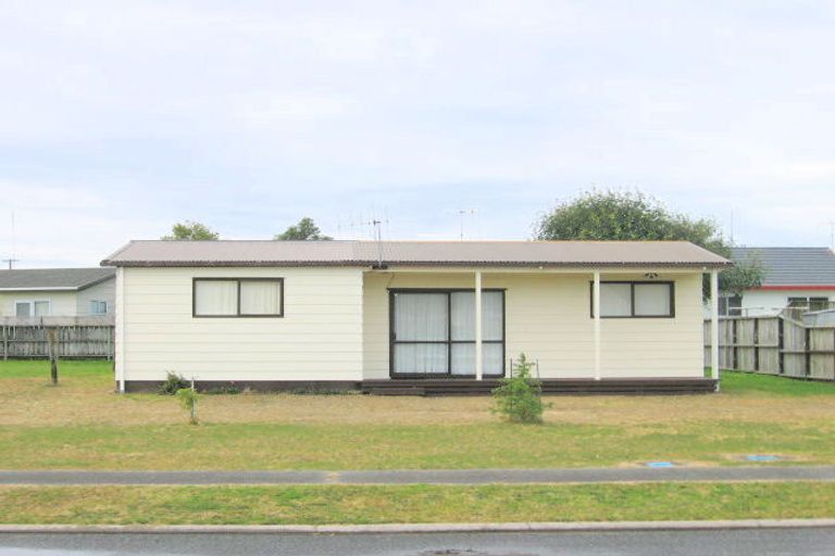 Photo of property in 106 Hampton Road, Whangamata, 3620