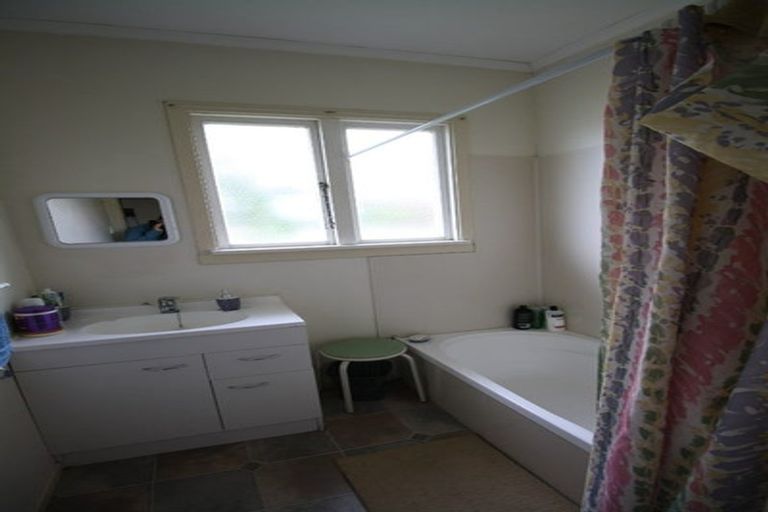 Photo of property in 6 Louisa Street, Gladstone, Invercargill, 9810