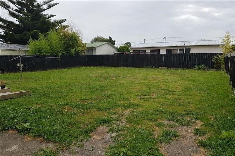 Photo of property in 42 Valentine Street, Papakura, 2110