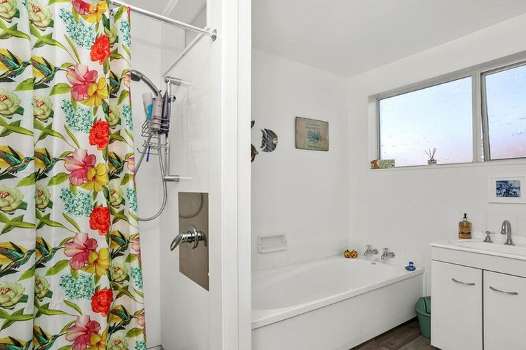 Photo of property in 1/8 Ashwood Street, Parklands, Christchurch, 8083