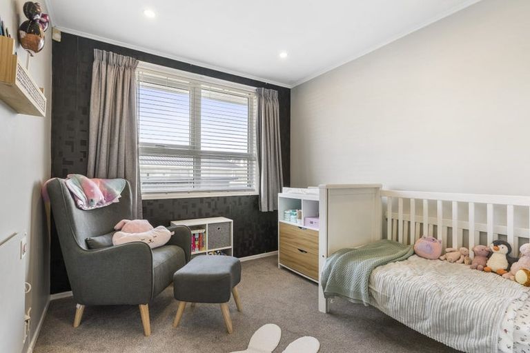 Photo of property in 1/51 Larne Avenue, Pakuranga Heights, Auckland, 2010