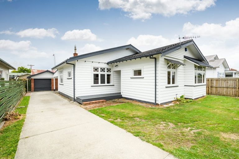 Photo of property in 38 Lyndhurst Street, Takaro, Palmerston North, 4412