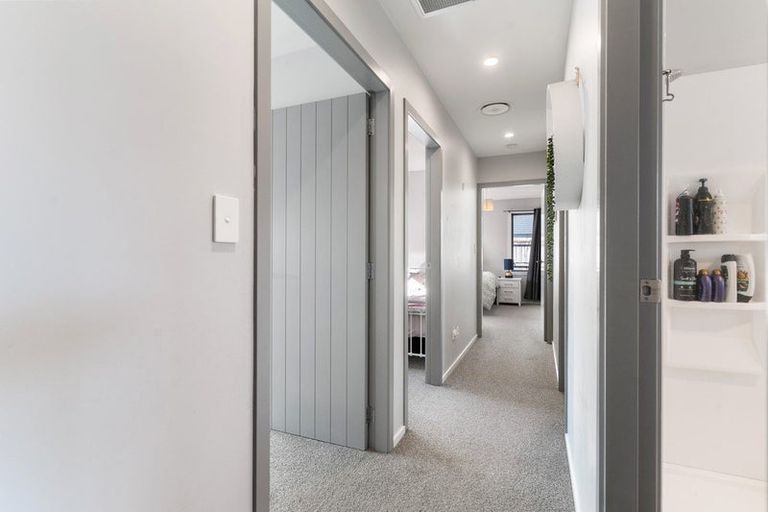 Photo of property in 6 Austin Reid Avenue, Carterton, 5713