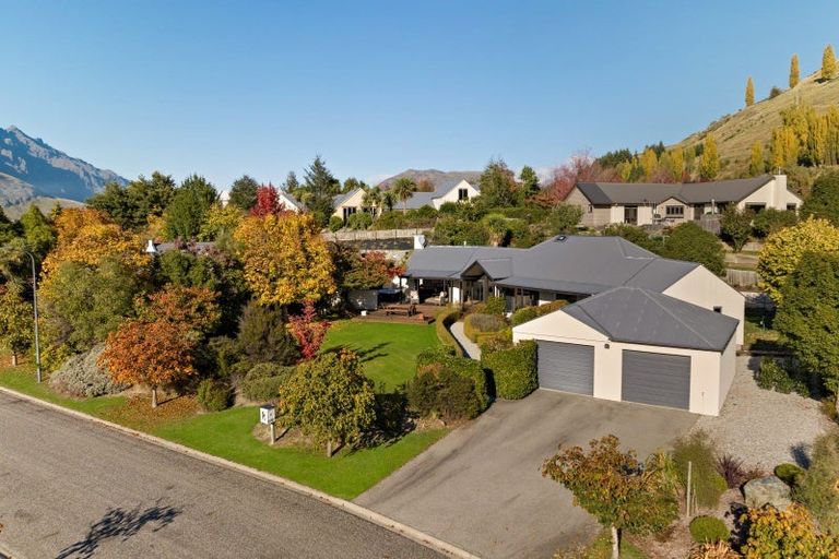 Photo of property in 5 Gretton Way, Lower Shotover, Queenstown, 9371