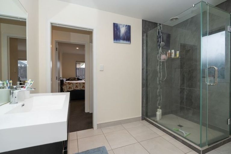 Photo of property in 16 Briannarose Drive, Fitzroy, Hamilton, 3206