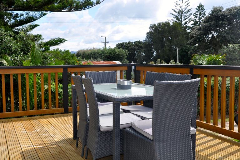 Photo of property in 174a Seaforth Road, Waihi Beach, 3611
