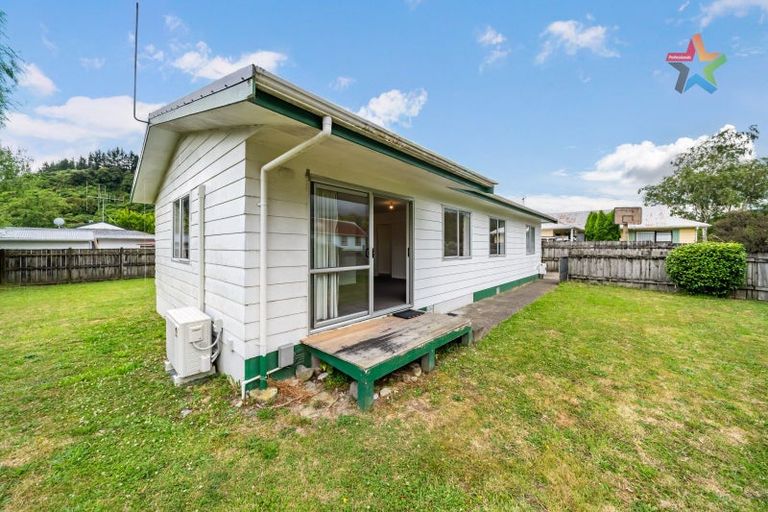 Photo of property in 3 Moonstone Grove, Birchville, Upper Hutt, 5018
