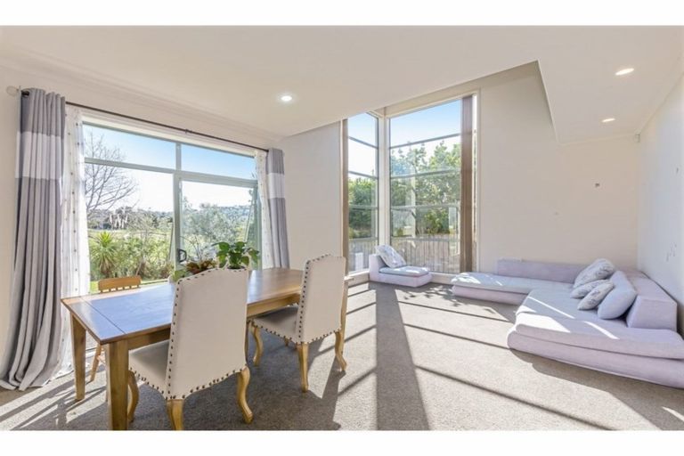 Photo of property in 33 Fingal Way, Gulf Harbour, Whangaparaoa, 0930