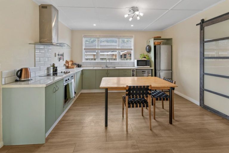 Photo of property in 1/8 Parkers Road, Tahunanui, Nelson, 7011