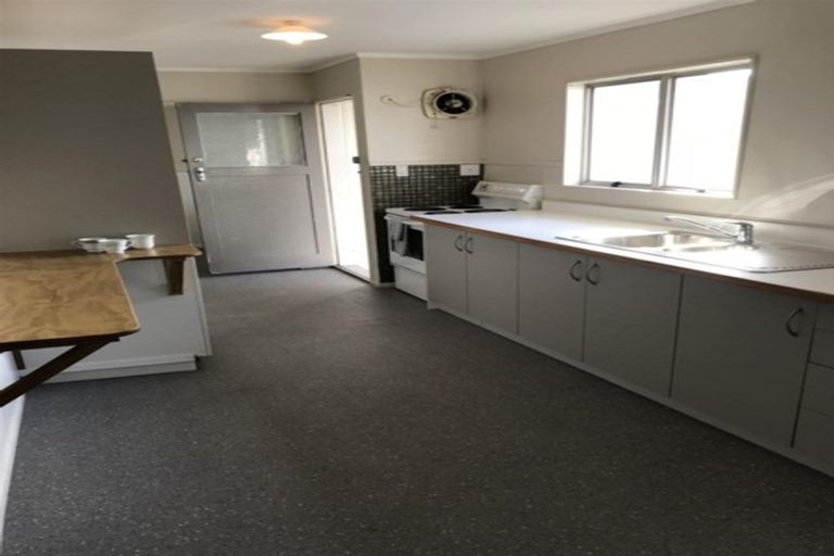 Photo of property in 15 Cabot Place, Flaxmere, Hastings, 4120