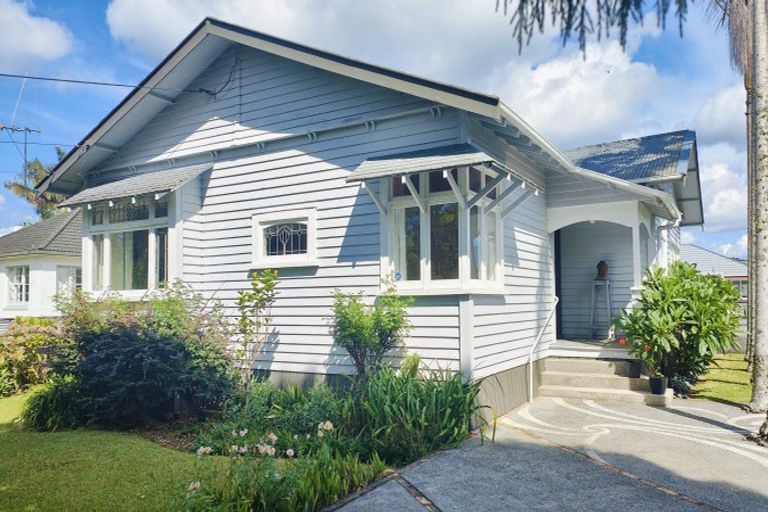 Photo of property in 33 Mains Avenue, Kensington, Whangarei, 0112