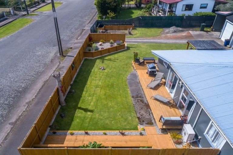 Photo of property in 1 Sedcole Street, Pahiatua, 4910