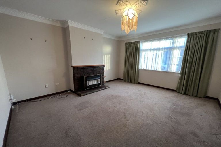 Photo of property in 29-31 Rangitira Avenue, Palmerston North, 4414