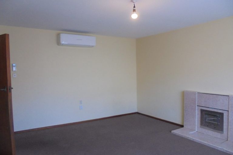 Photo of property in 2/944 Colombo Street, St Albans, Christchurch, 8014