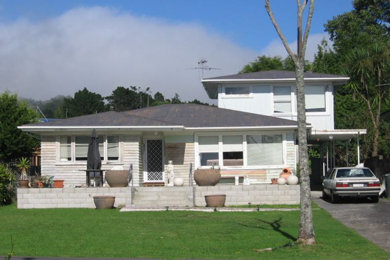 Photo of property in 10 Kaurilands Road, Titirangi, Auckland, 0604