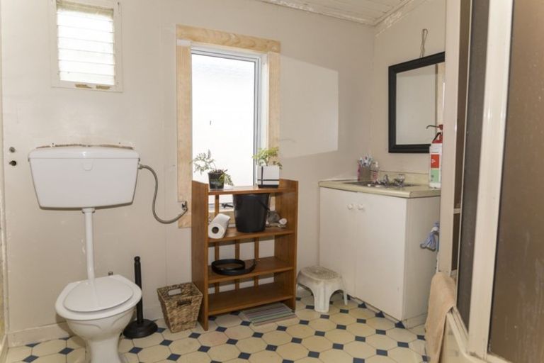 Photo of property in 13 Empire Street, Dannevirke, 4930