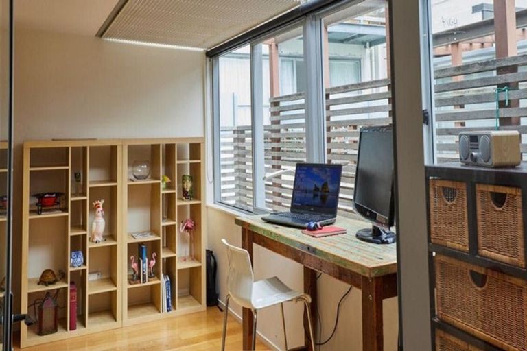 Photo of property in Sol Apartments, 28/37 Jessie Street, Te Aro, Wellington, 6011