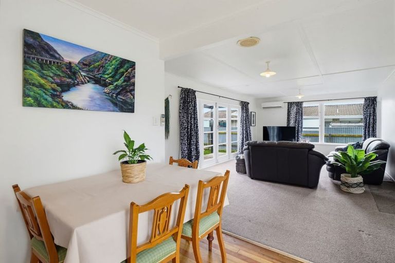 Photo of property in 95 Stanford Street North, Ashhurst, 4810