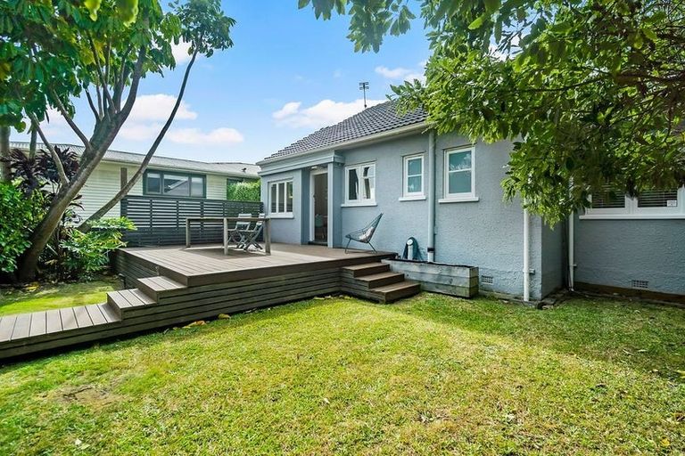 Photo of property in 121 Titirangi Road, New Lynn, Auckland, 0600