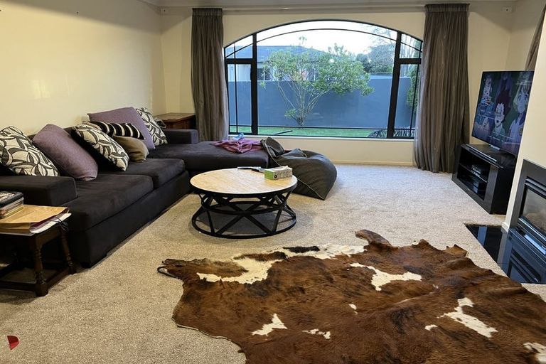 Photo of property in 1 Delta Mews Place, Clive, 4102