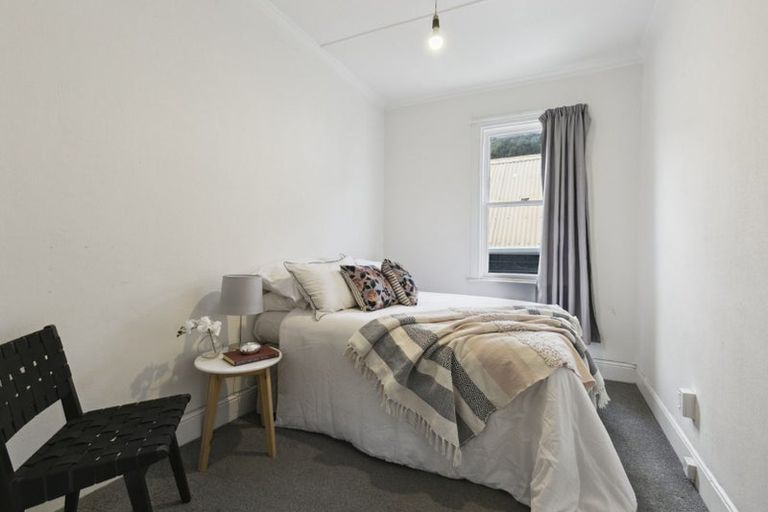 Photo of property in 96 Pirie Street, Mount Victoria, Wellington, 6011